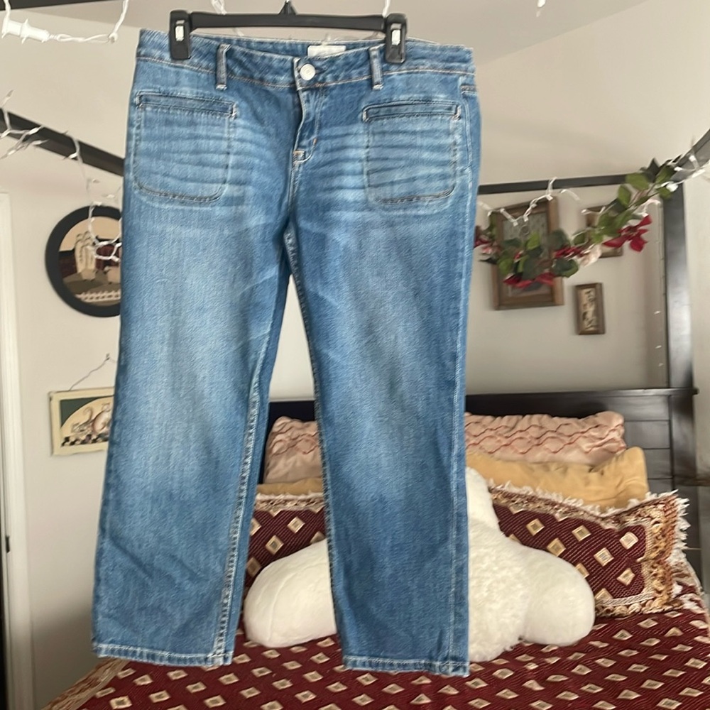 Aeropostale jeans just below knee length